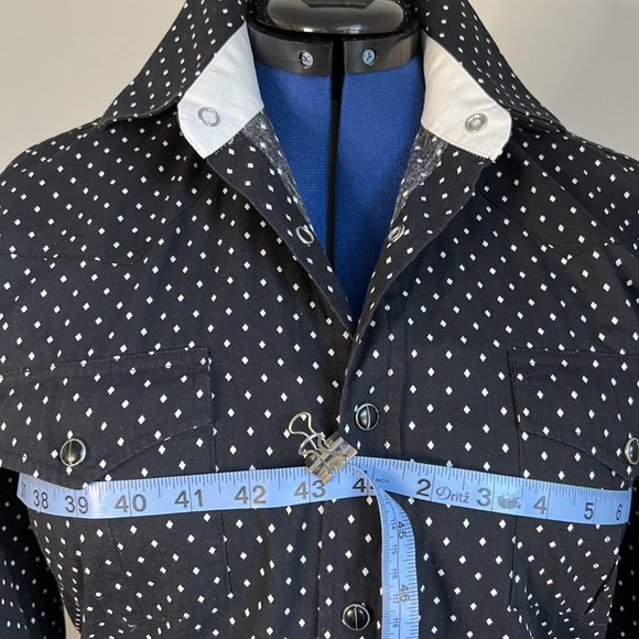 Button Down with Western Flair, Black with small white diamond shape - Picture 4 of 5